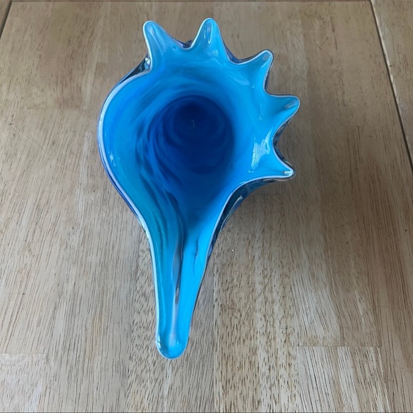 Blown Art Glass Blue Conch Shell - Picture 5 of 6